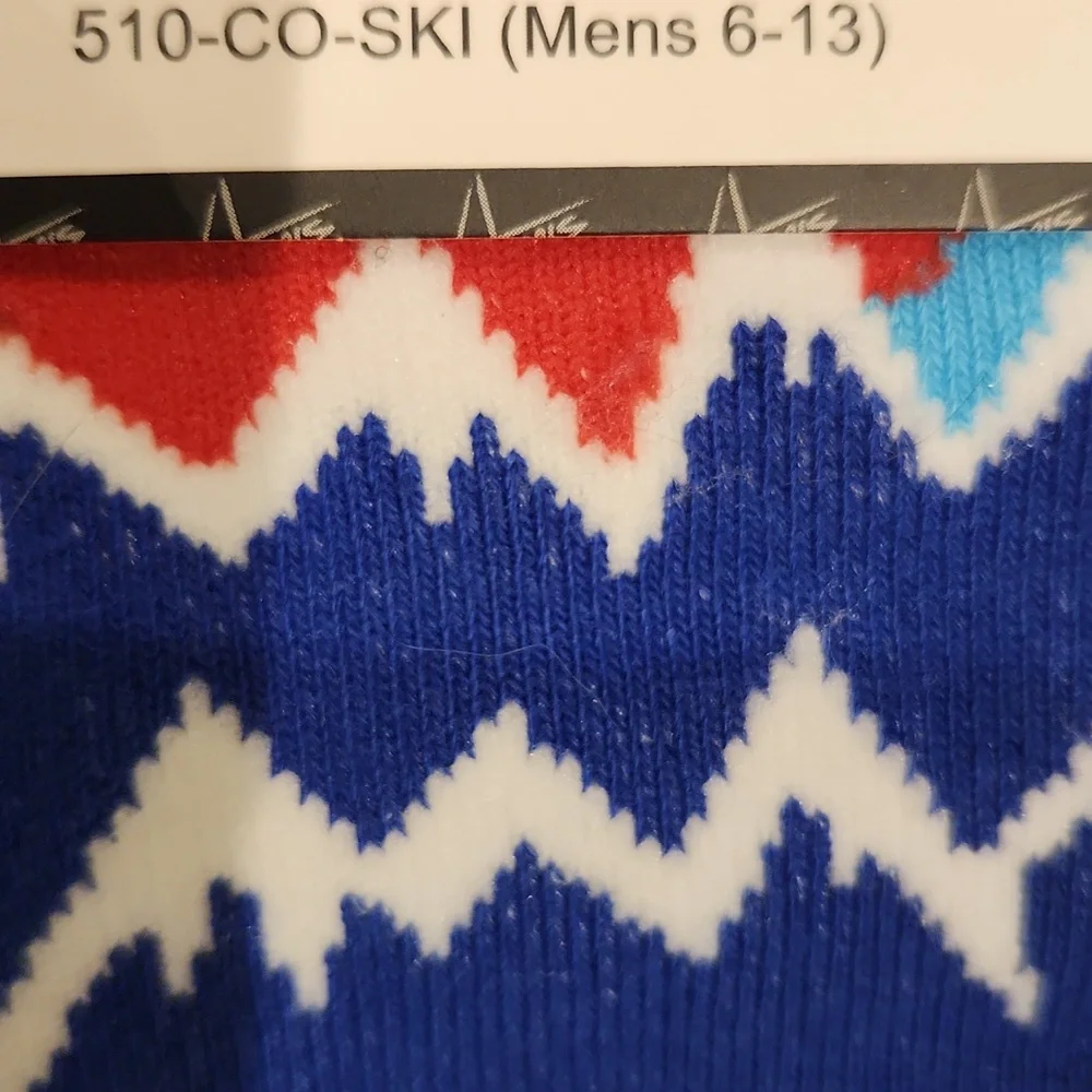 NEW Blue Mountain Ski Socks Mens ONE SIZE